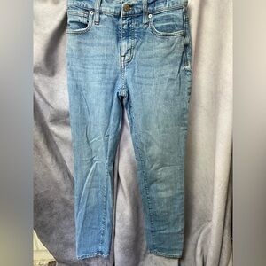 Madewll Denim 9” Mid Hi Rise. Size 25